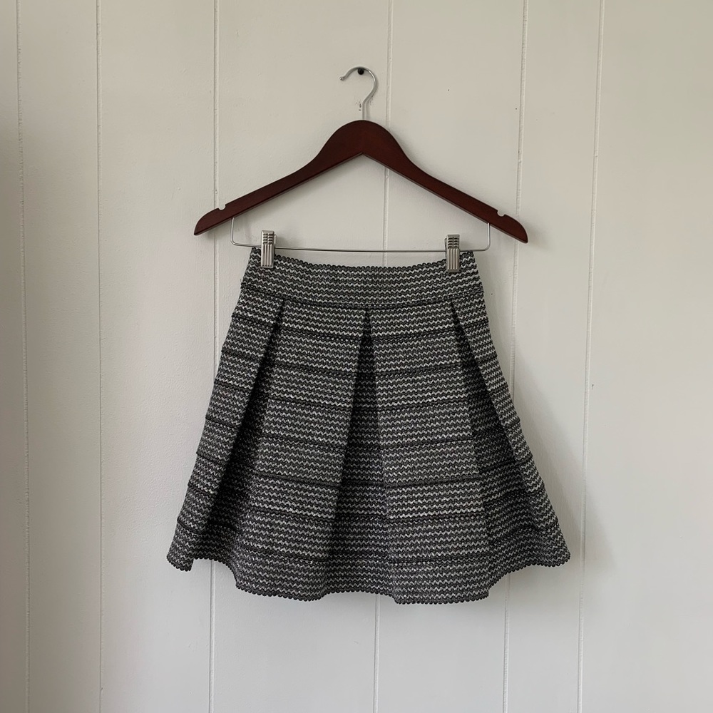 Lord & Taylor Design Lab Metallic Pleated Skirt M